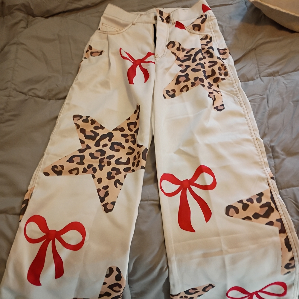 Cream Pants with Red and Leopard Print. Adorable!